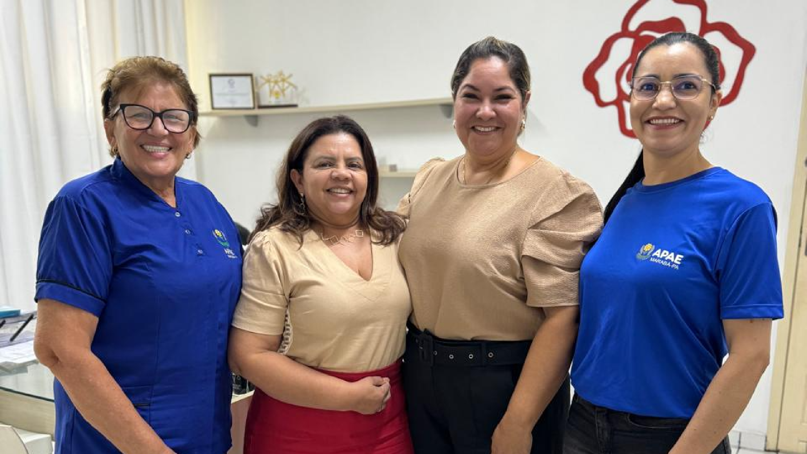 Visita à Secretaria de Assistência Social, onde foi recebida pela Secretária Mônica do Socorro Thompson de Morais.