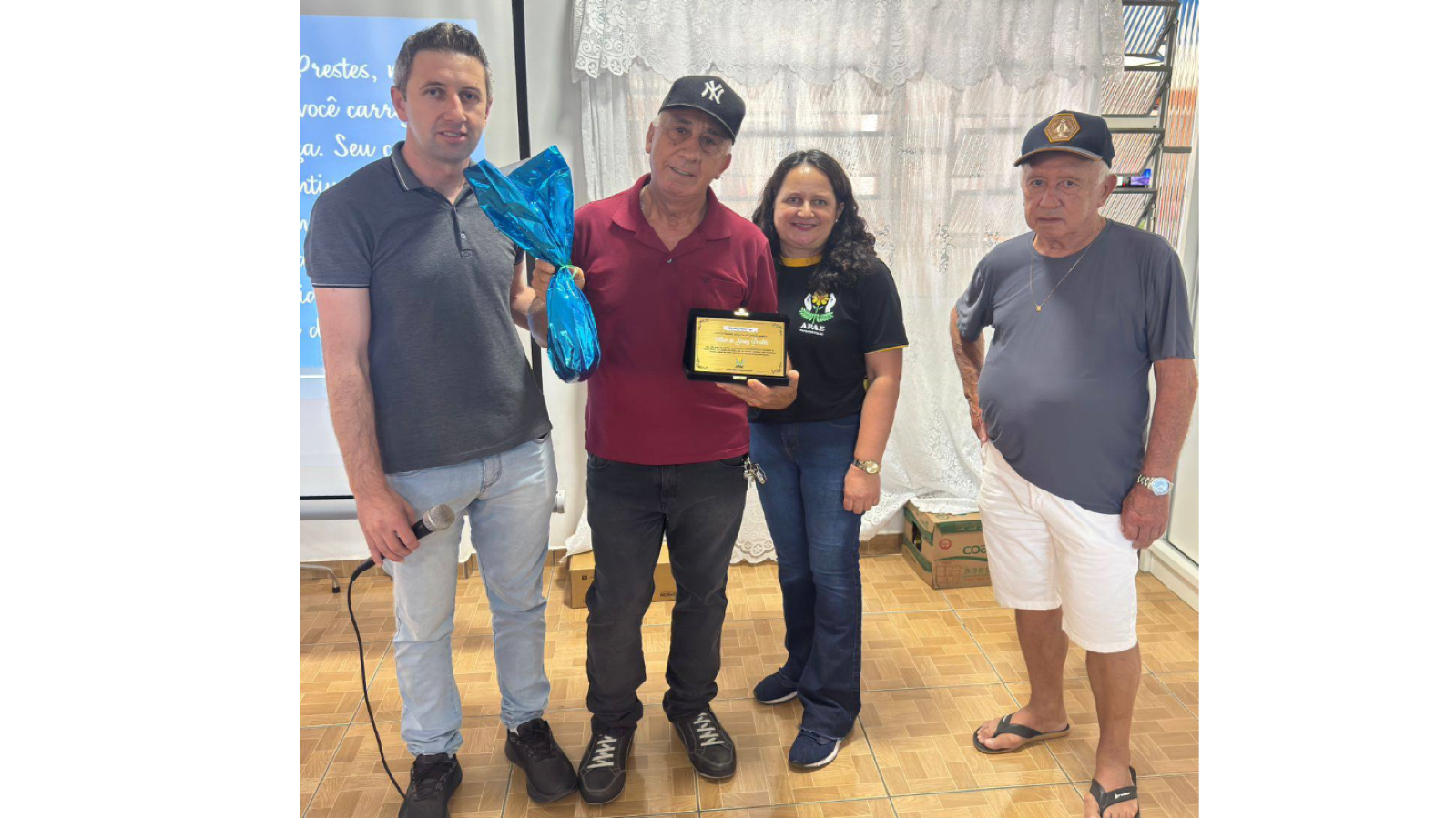 Hoje é dia de expressar nossa gratidão e reconhecimento ao seu Vilmar