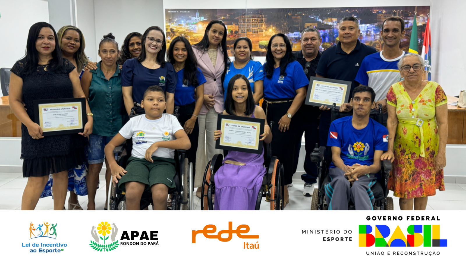 Professor e atletas da Apae recebem Votos de Aplausos da Câmara Municipal de Rondon do Pará